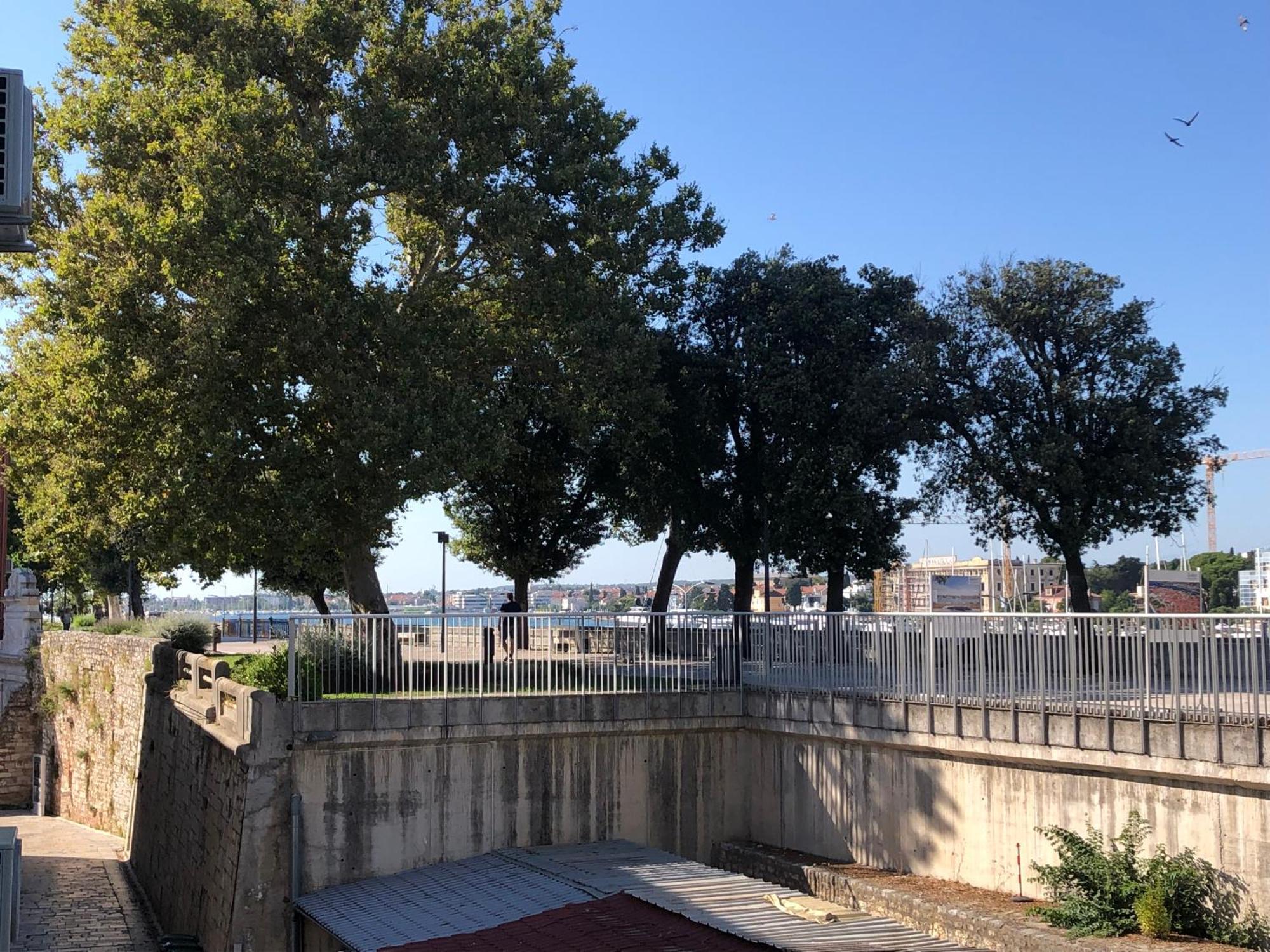 Cozy Apartment Overlooking The City Walls Zadar Exteriér fotografie